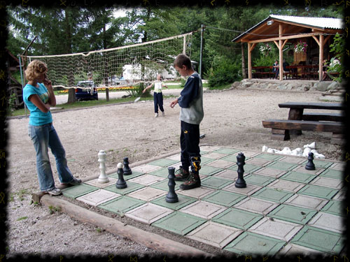Schachfeld "Camp Menina" Sabrina & Arian